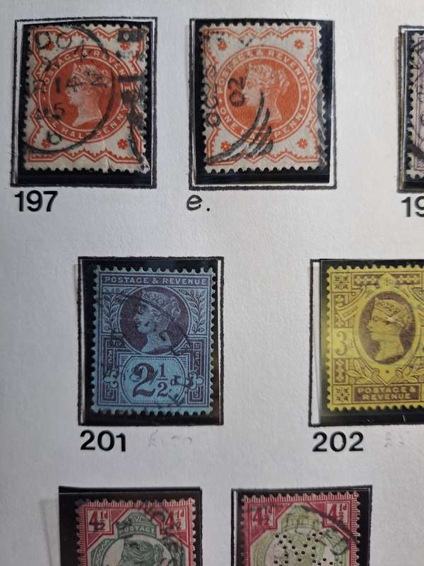 26 QV stamps of GB - numbered between 197 and 214 - Reduced price