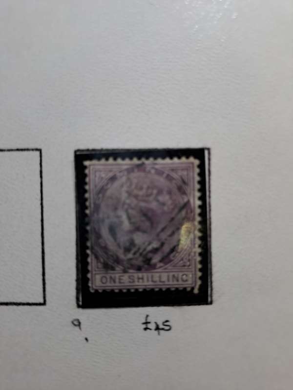 Dominica - 4 stamps - Reduced price
