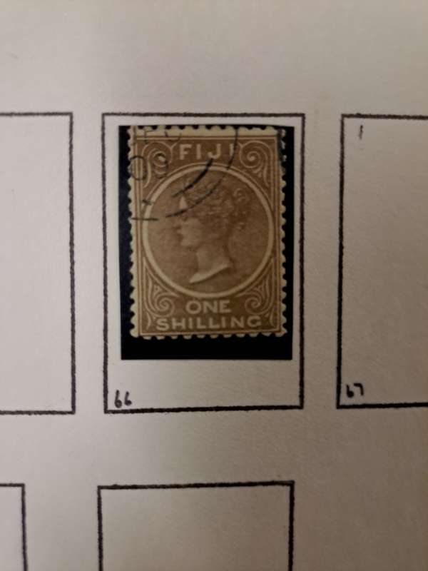Fiji - 64 stamps - Final Reduced price