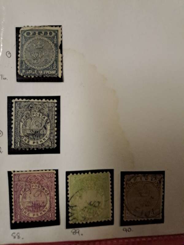 Fiji - 64 stamps - Final Reduced price