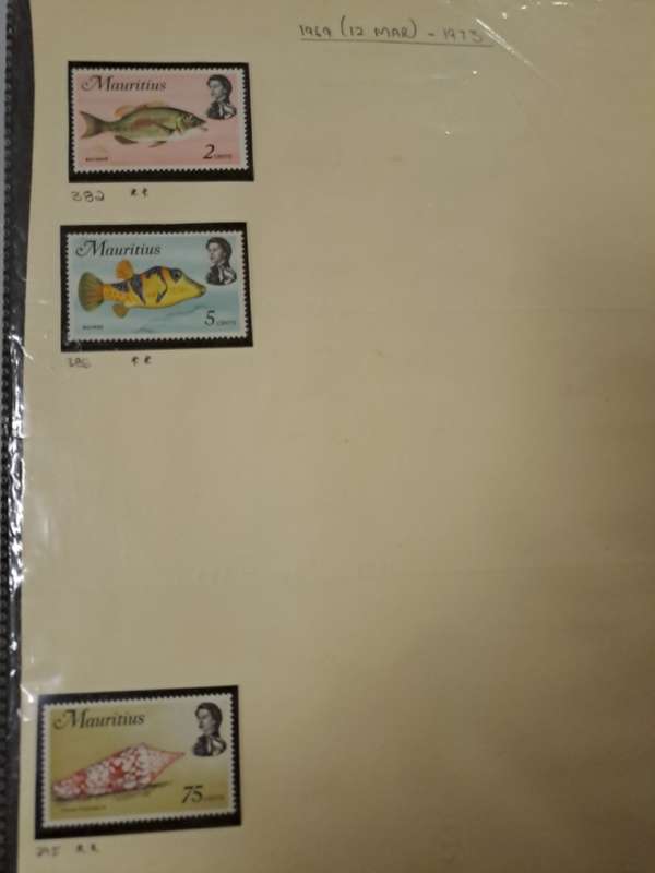 Mauritius - 84 Stamps