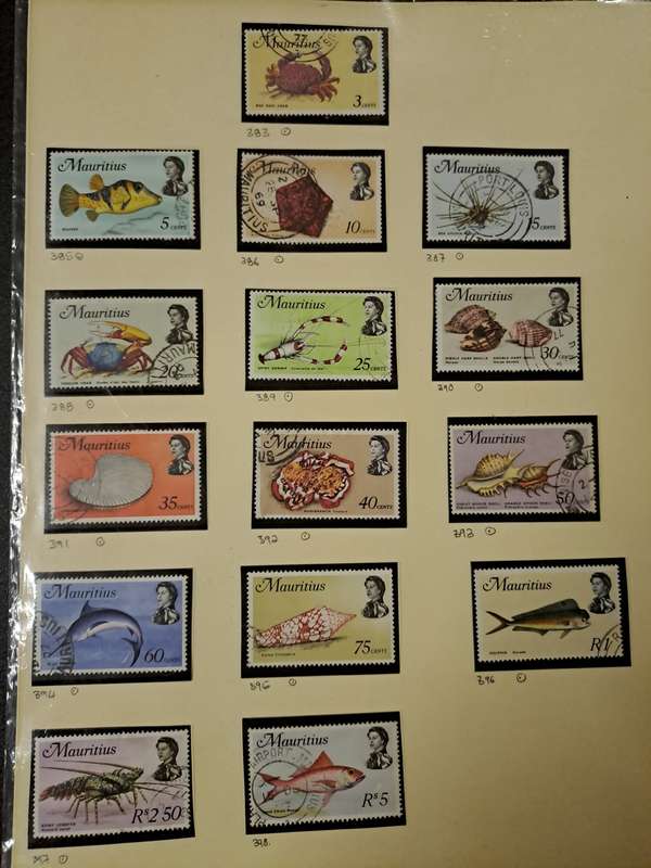 Mauritius - 84 Stamps