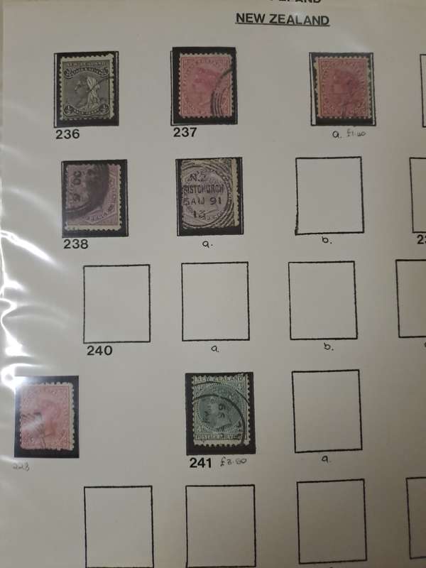 New Zealand - 354 Stamps