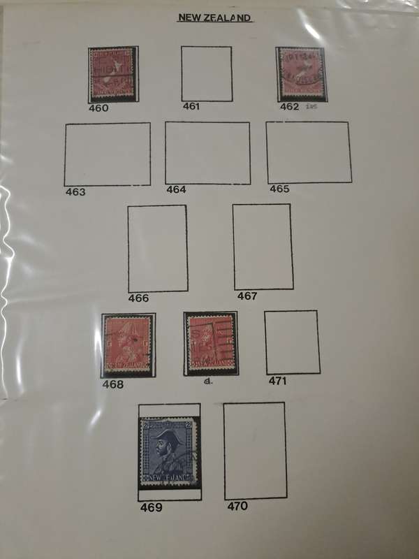 New Zealand - 354 Stamps