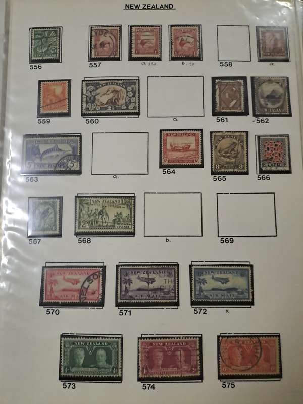New Zealand - 354 Stamps