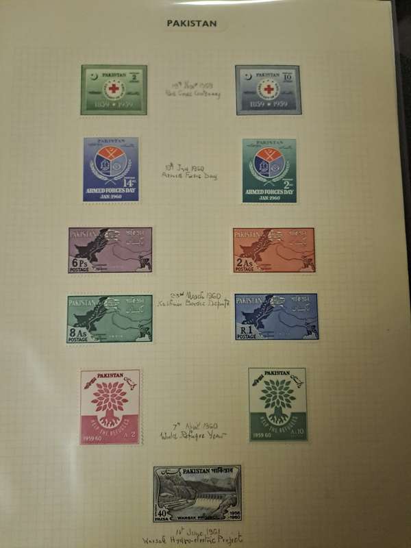 Pakistan - 73 Stamps - Reduced price