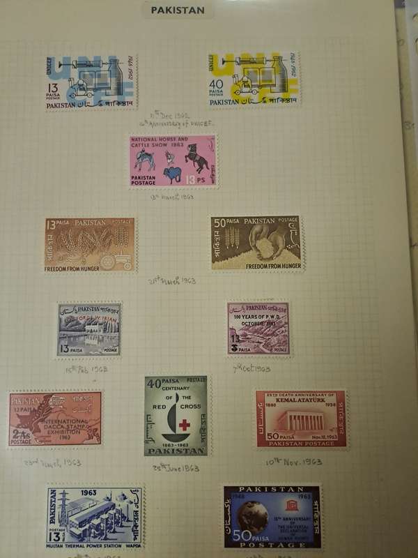 Pakistan - 73 Stamps - Reduced price