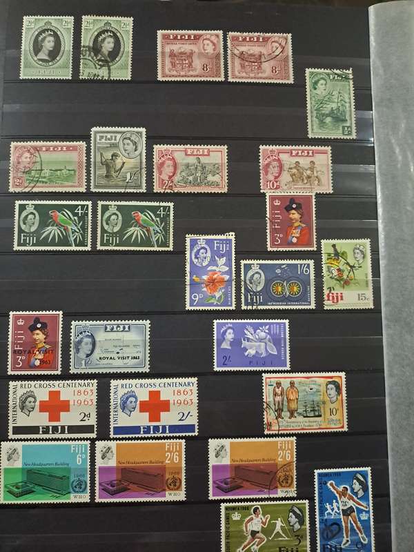 Fiji - 106 Stamps - Reduced price