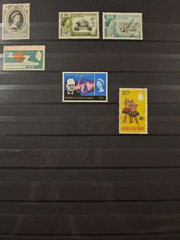 Gilbert & Ellice Islands - 38 Stamps - Reduced price