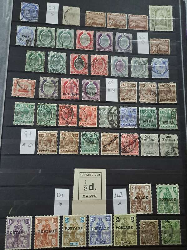 Malta - 288 Stamps