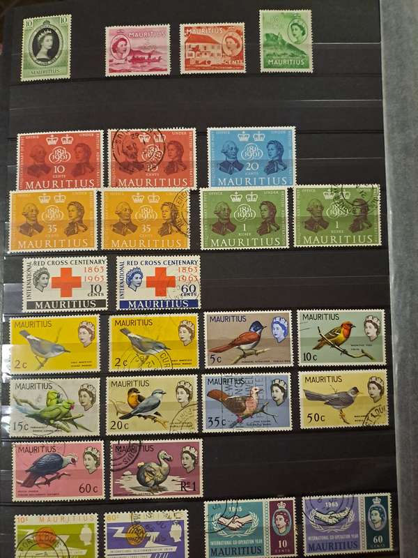 Mauritius - 229 Stamps