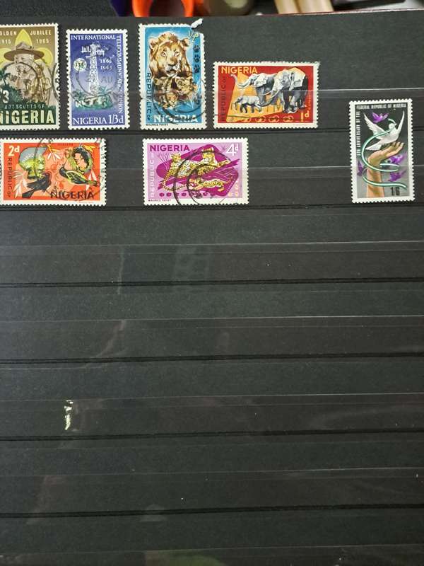 Nigeria - 141 Stamps