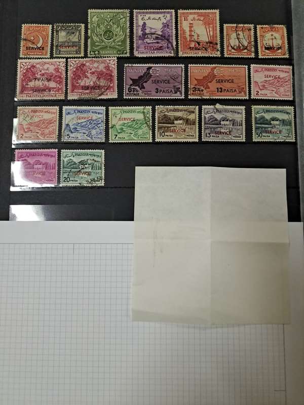 Pakistan - 67 Stamps
