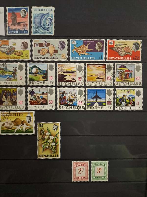 Seychelles - 94 Stamps - Reduced price