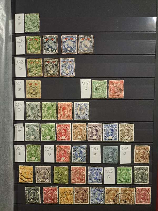 Zanzibar - 73 Stamps