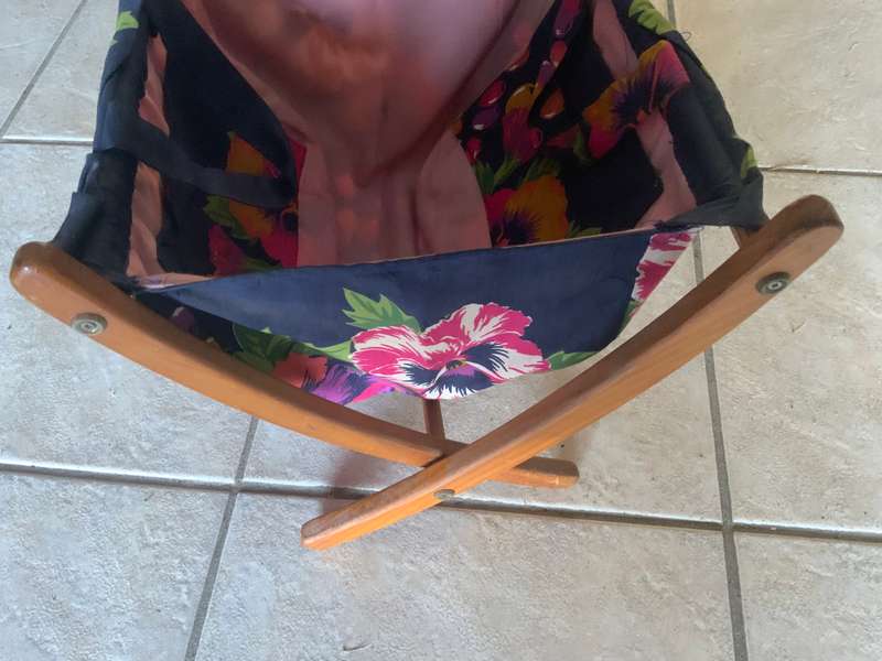 Knitting /sewing basket with rolls of wool