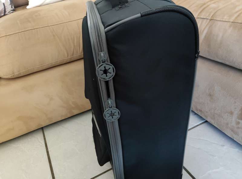 Star wars limited editions darth vader samsonite suitcase rare