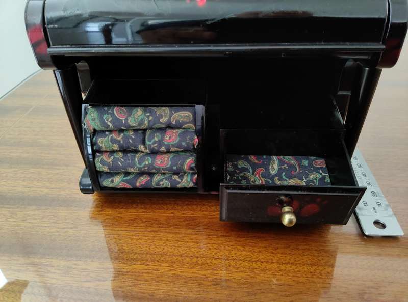 Classic musical piano jewellery box