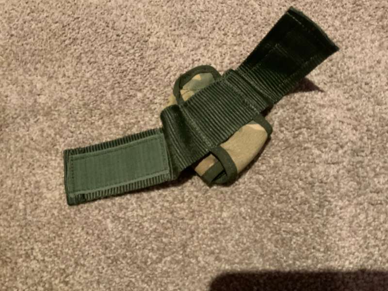 G.p.s wrist pouch