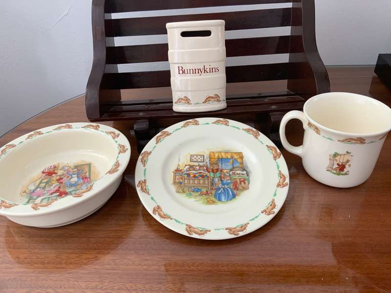 Bunnykins   Royal Doulton bowl & plate cup money book box
