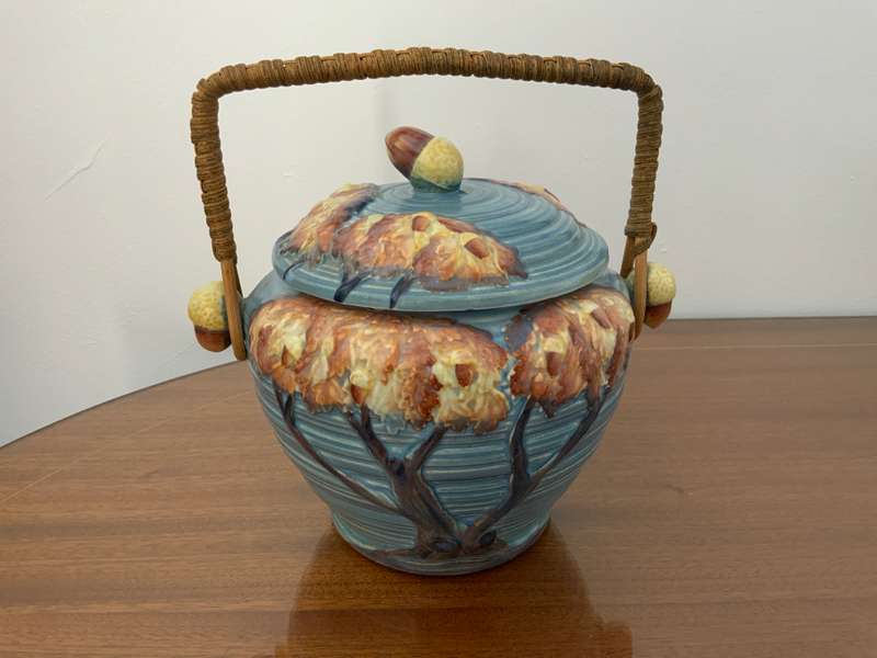 Vintage Art deco  Carlton ware Oak tree biscuits jar 1920