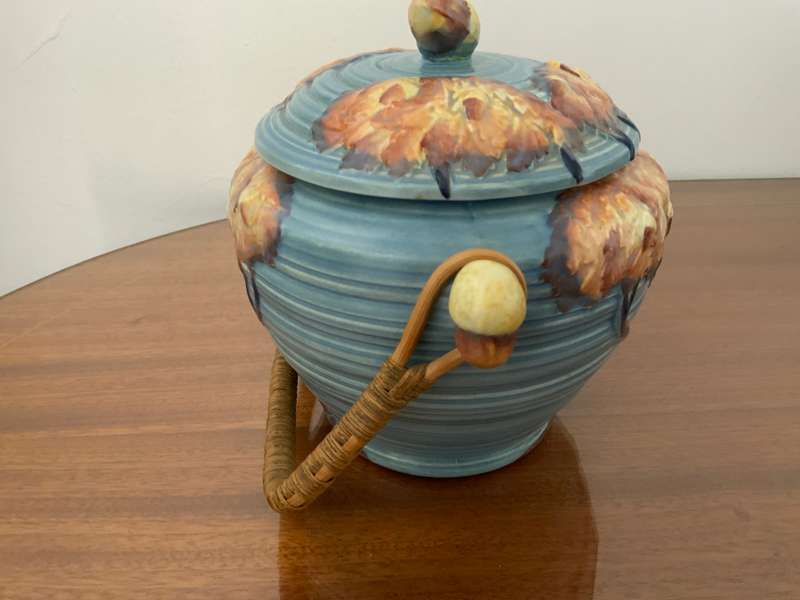 Vintage Art deco  Carlton ware Oak tree biscuits jar 1920