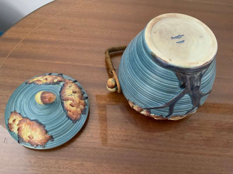 Vintage Art deco  Carlton ware Oak tree biscuits jar 1920