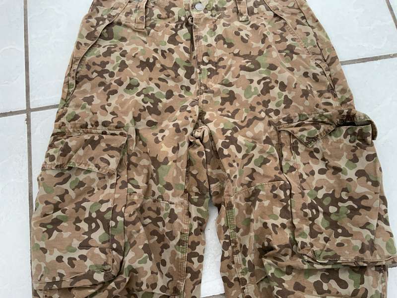 stunning Camouflaged trousers size 32