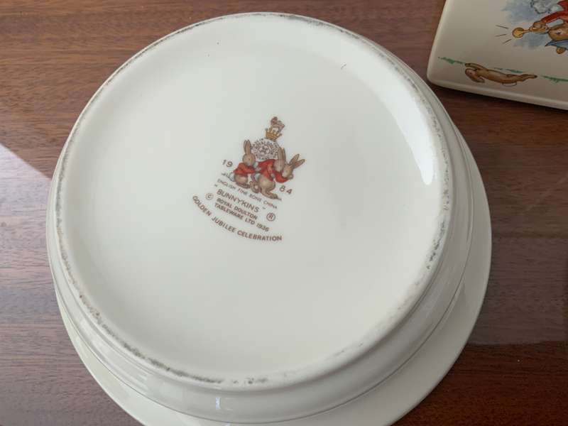 Bunnykins   Royal Doulton bowl & plate cup money book box
