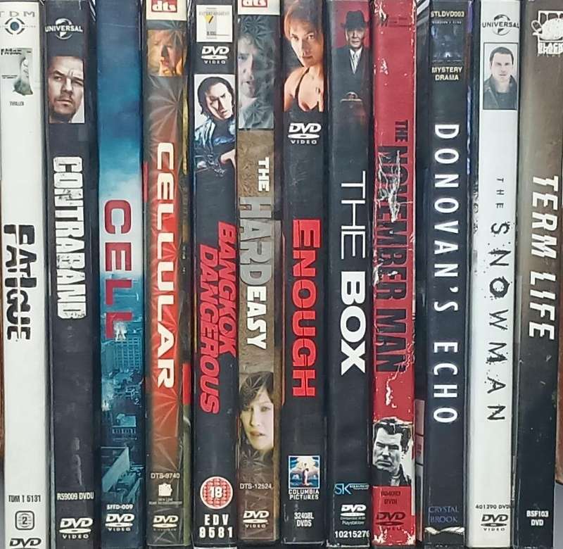 Collection of 12 DVDs (thrillers)