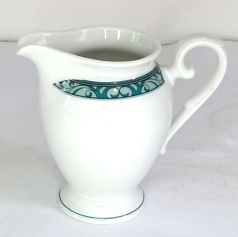 Johann Seltmann Vohenstrauss Tea/Coffee Set (13 pcs)