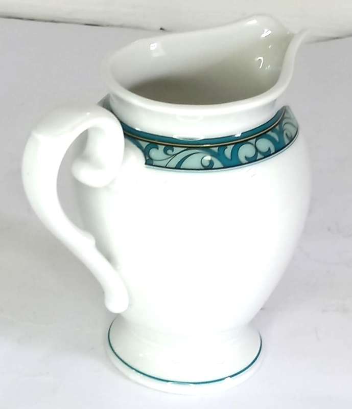 Johann Seltmann Vohenstrauss Tea/Coffee Set (13 pcs)