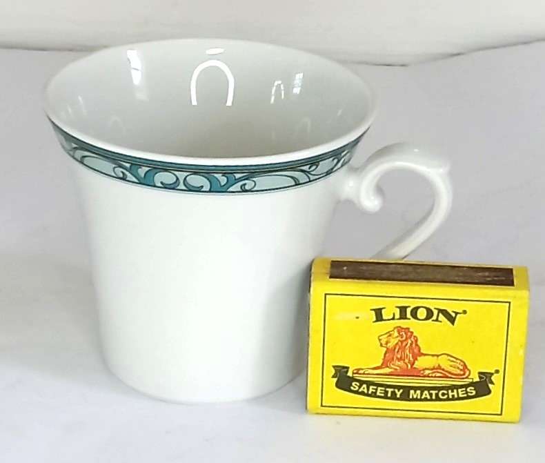 Johann Seltmann Vohenstrauss Tea/Coffee Set (13 pcs)
