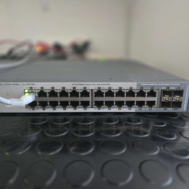 HP 2920-24G Switch (J9726A)