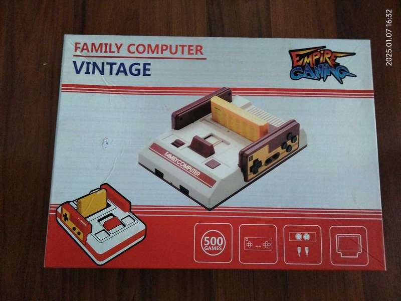 Late entry! Vintage 8bit Family Computer tv game console with 500 built in games!