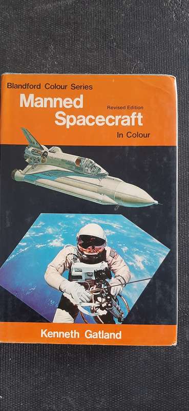 Manned Spacecraft by Kenneth Gatland