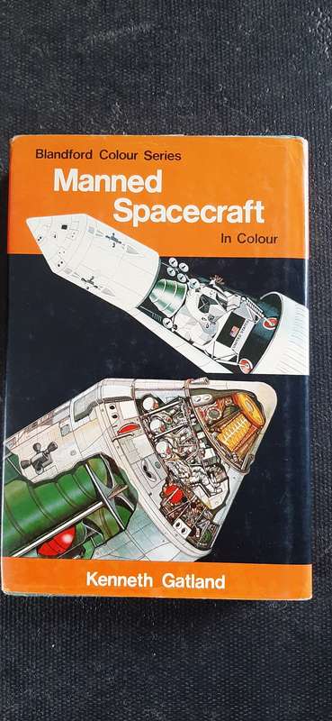 Manned Spacecraft by Kenneth Gatland
