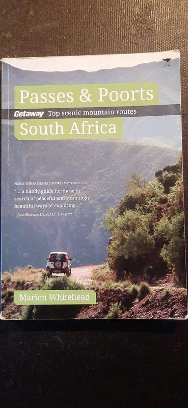 Passes & Poorts South Africa by Marion Whitehead