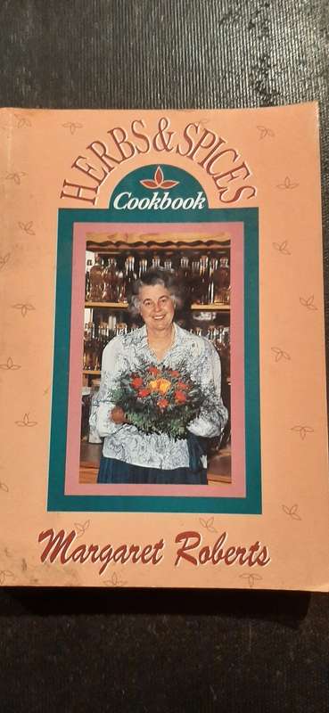 Herbs & Spices Cookbook by Margaret Roberts