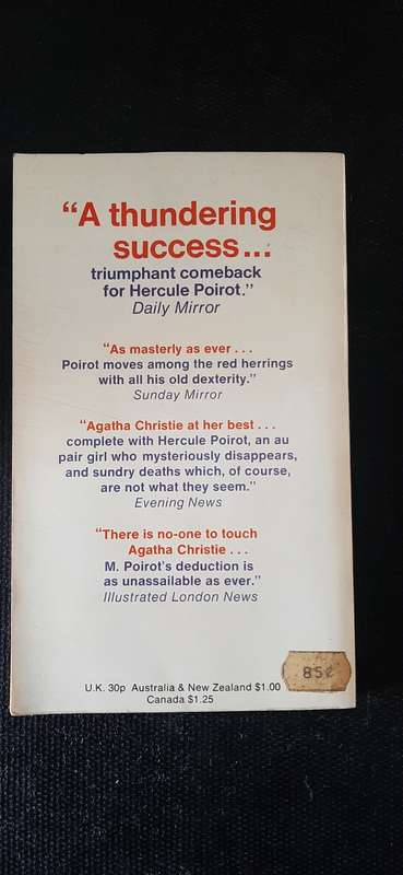 Hallowe'en Party by Agatha Christie (First Issued in Fontana Books)