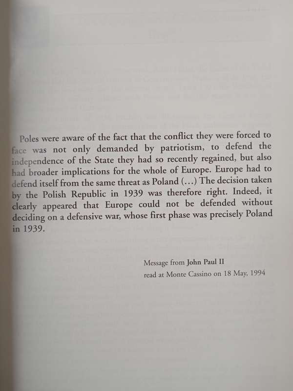 Poland-in the Defence of Freedom 1939-1945 by Wiktor Krzysztof Cygan & Jacek Skalski