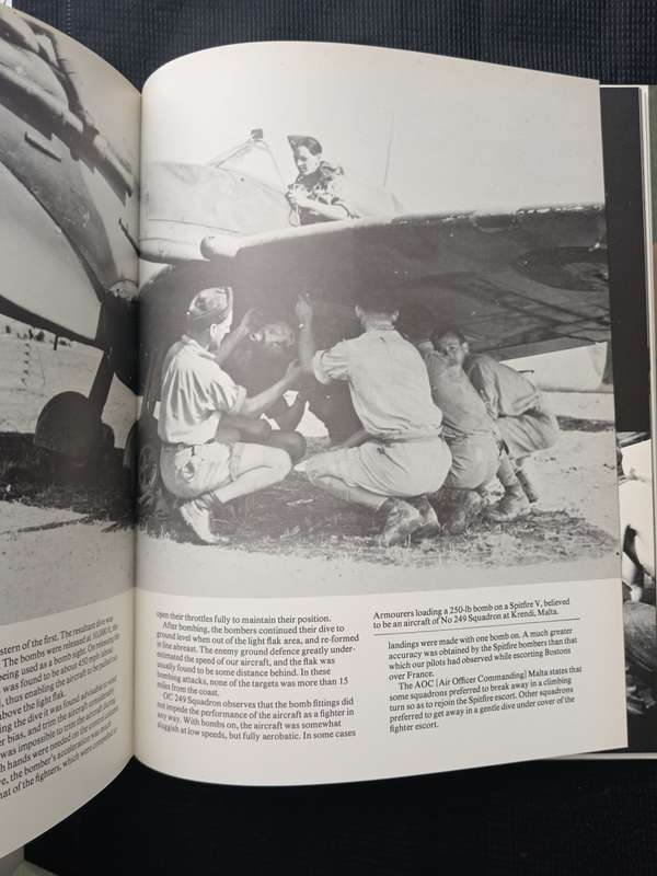 Spitfire A Documentary History by Alfred Price