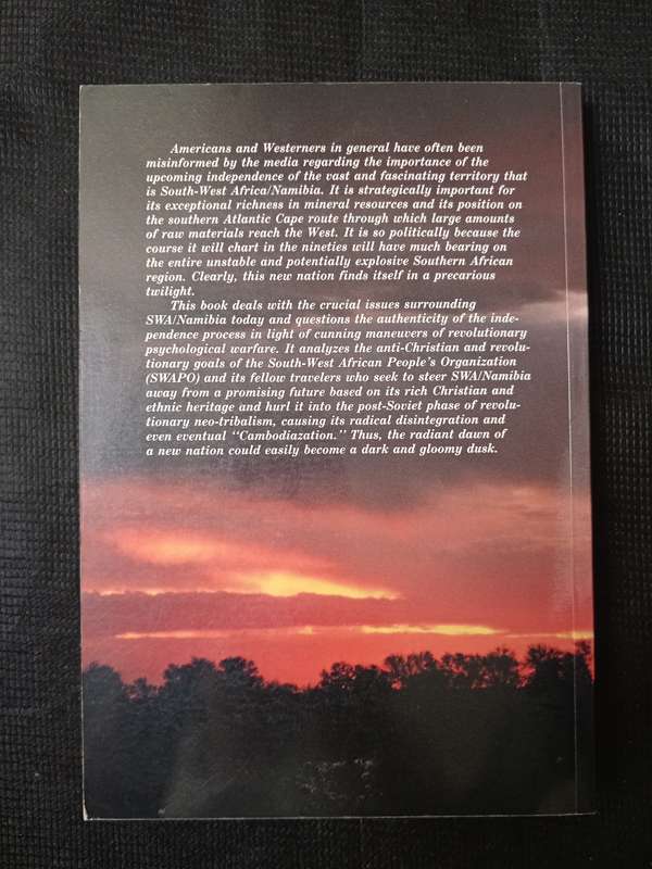 Swa/Namibia Dawn or Dusk? by Alejandro Ezcurra Naón & Luis Daniel Merizalde