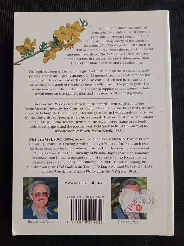 Field Guide to Trees of Southern Africa by Braam van Wyk & Piet van Wyk