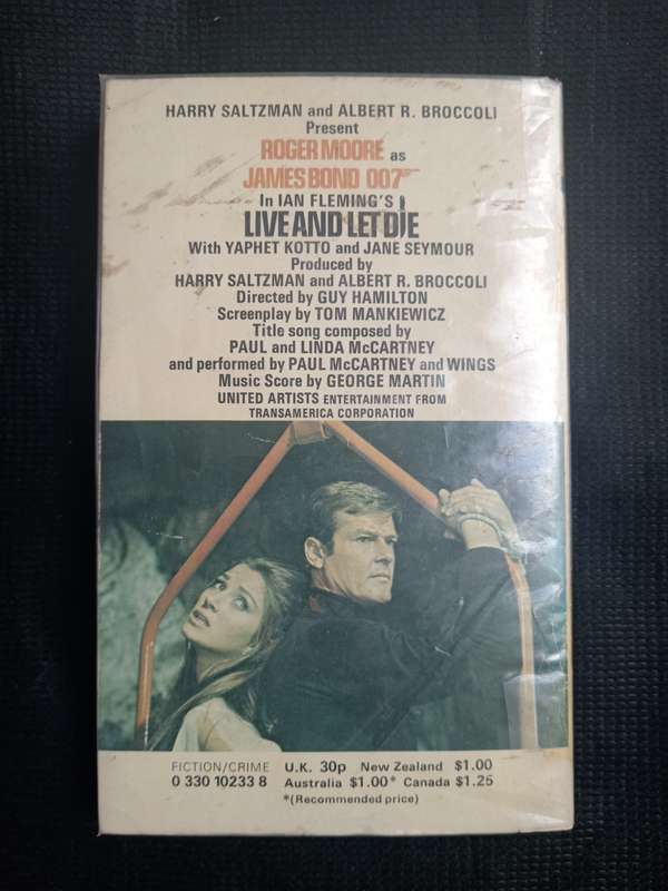 James Bond 007 Live and Let Die by Ian Fleming