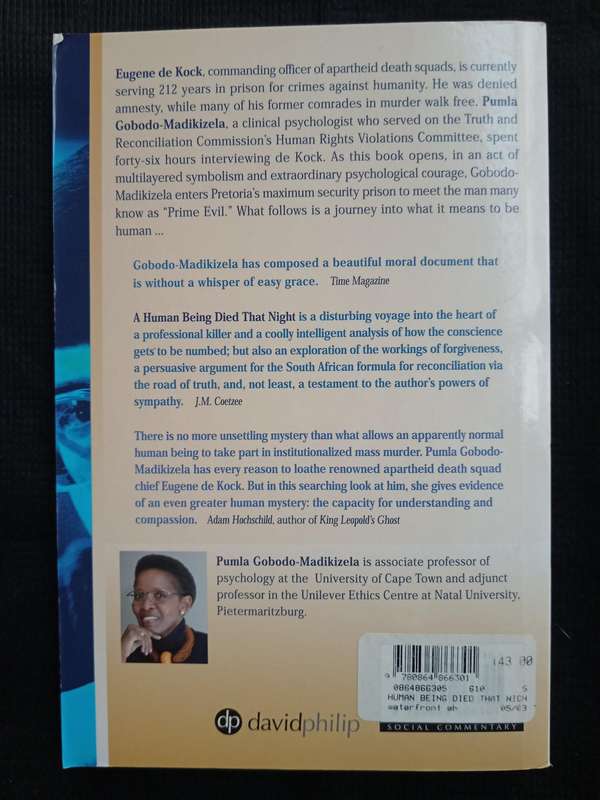 A Human Being Died That Night by Pumla Gobodo-Madikizela