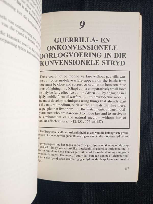 Mobiele Oorlogvoering by Kol Roland de Vries