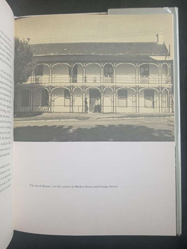Grahamstown from Cotrtage to Villa by Rex & Barbara Reynolds