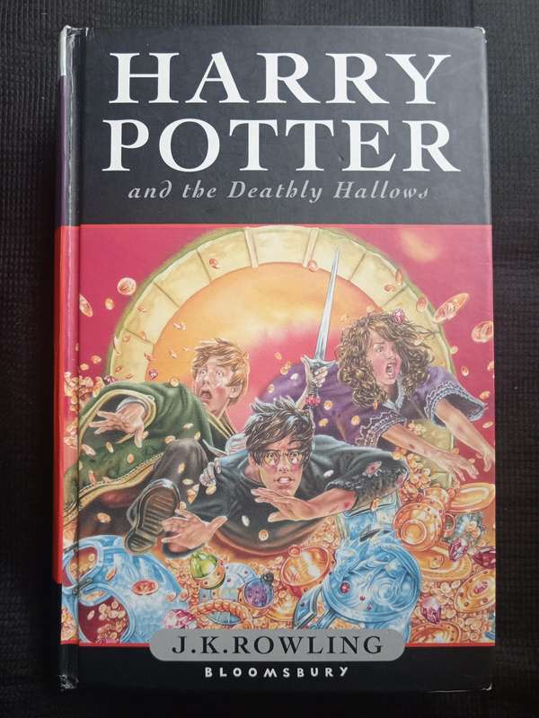 Harry Potter and the Deathly Hallows by J K Rowling