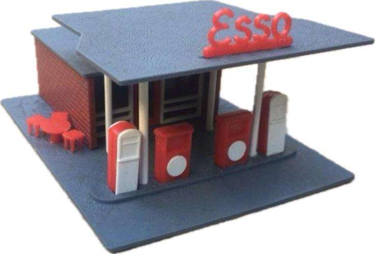 vintage train rail set esso service station building to scale PVC